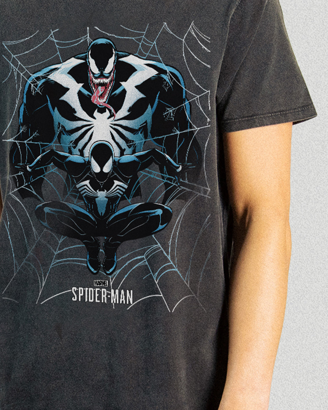 SPIDER-MAN BLACK WITH VENOM WEB WASHED OVERSIZED TEE