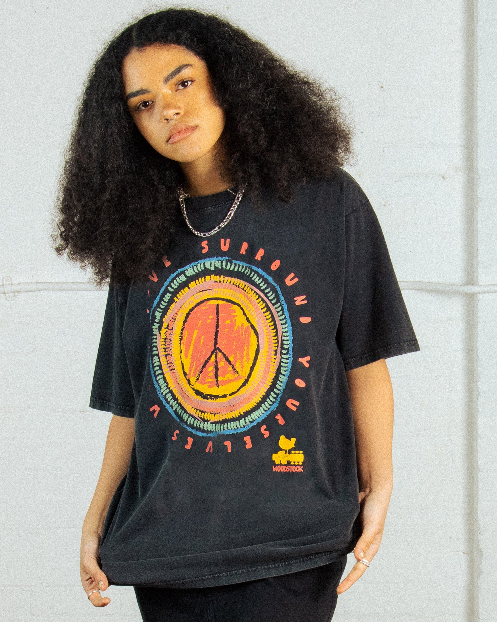 WOODSTOCK LOVE AND PEACE TEE