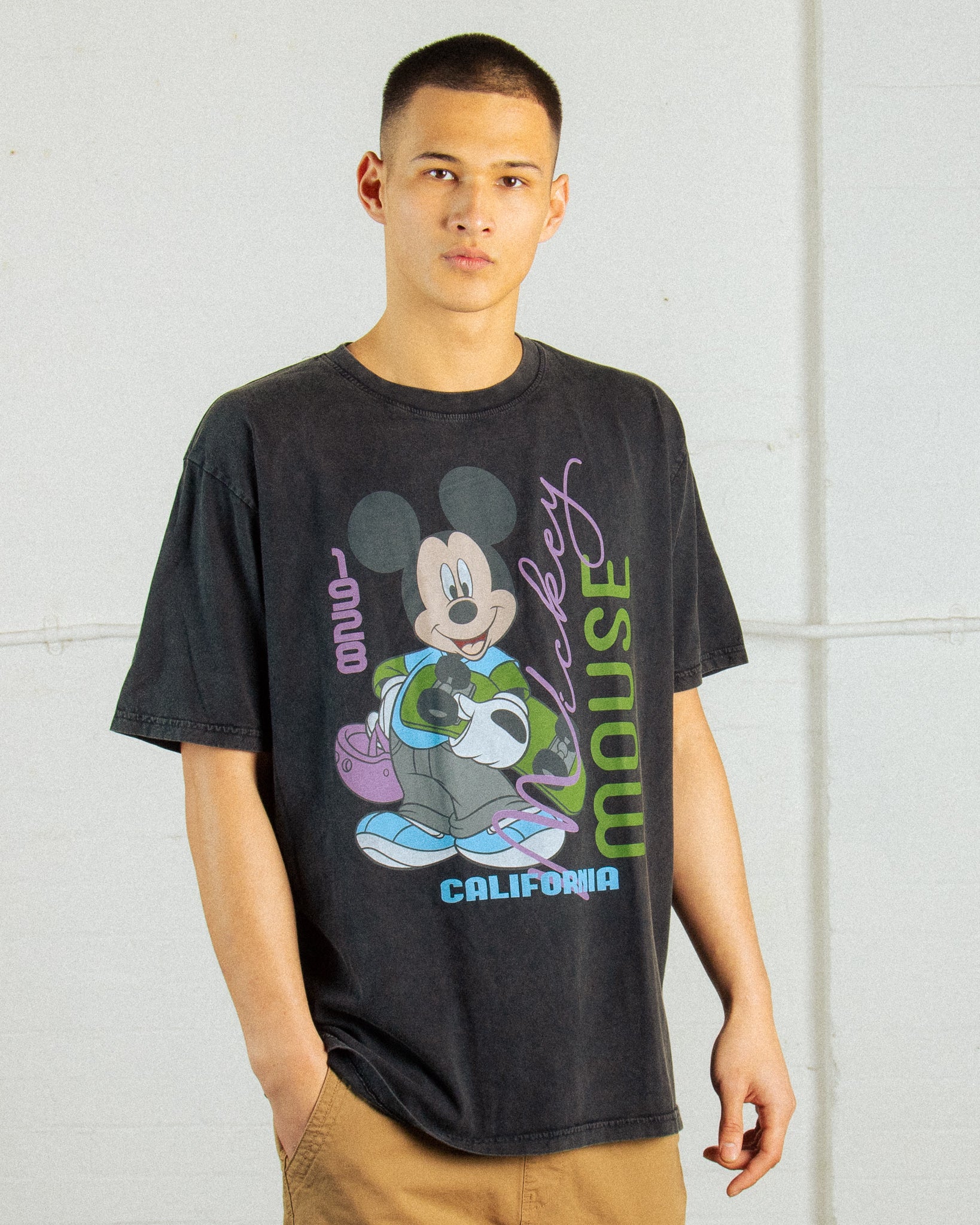 SKATEBOARD MICKEY MOUSE T-SHIRT